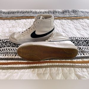 Nike Blazer Mid 77